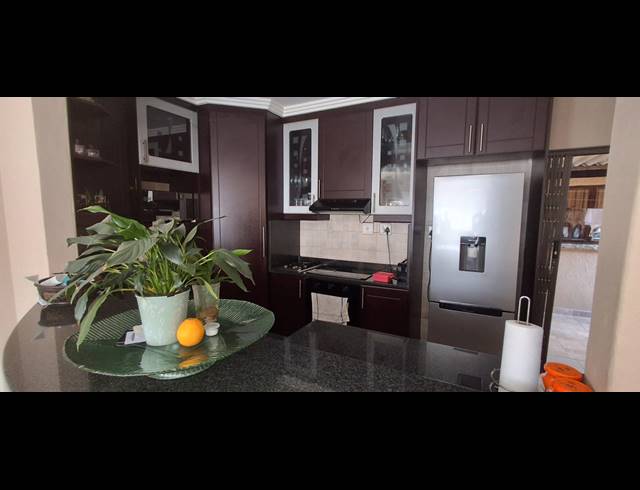 3 BEDROOM FREEHOLD FOR SALE IN MITHANAGAR